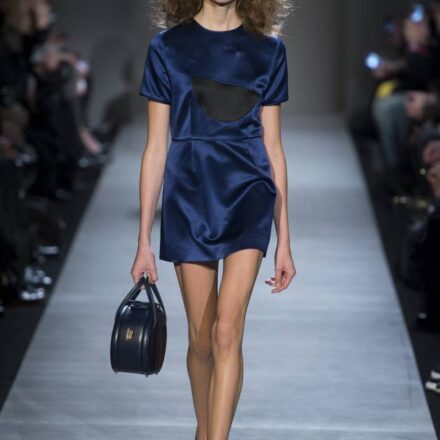 Prendersi cura dei capelli mossi ogni giorno