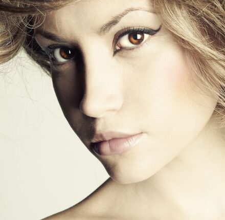 Quali acconciature per avere volume alle radici?