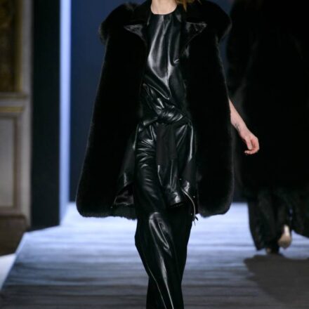 Il side hair neo-grunge: visto sulle passerelle