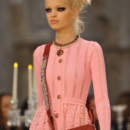 La trasformazione più folle di Elise: i dreadlocks