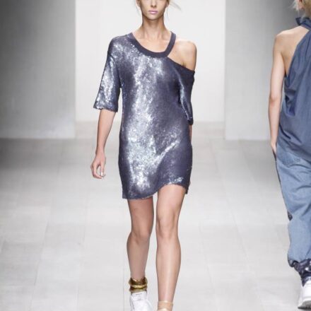 L’elastico in tessuto, dalle passerelle alla vita di tutti i giorni?