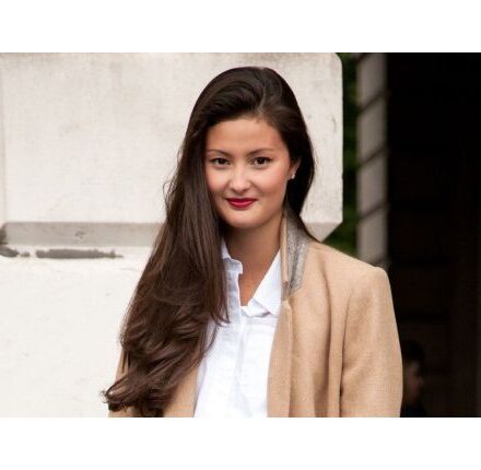 Streetstyle: il side hair per un portamento chic