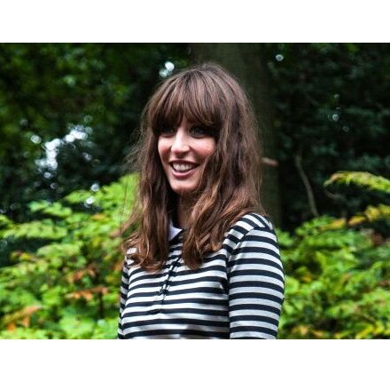 Streetstyle: la frangia su capelli folti