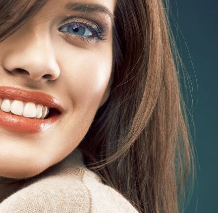 Capelli secchi: consigli per curarli ogni giorno