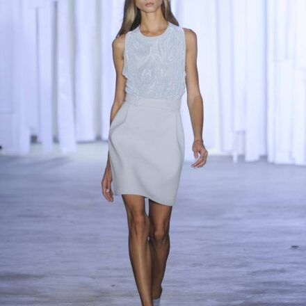 La frangia sfilata: una buona idea per avere volume?