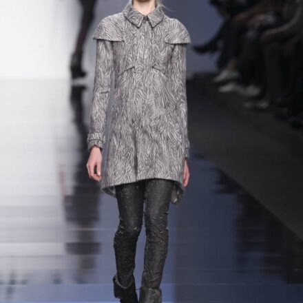 3 gesti indispensabili per appiattire l’effetto crespo quando adotto la coda di cavallo