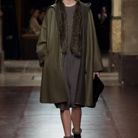 Il ciuffo intrecciato per un’aria sofisticata