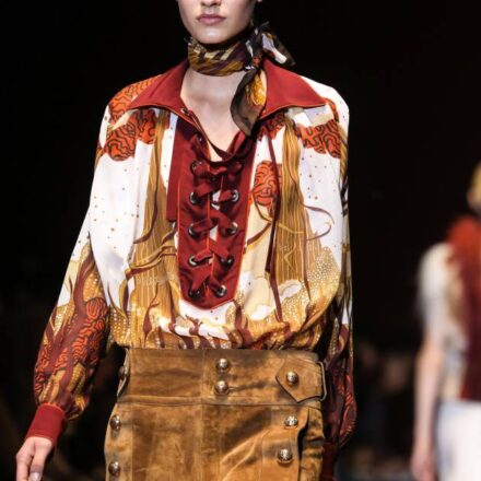 La coda di cavallo sobria, vista alla sfilata Gucci