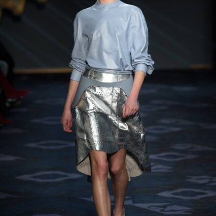 Stile bon ton: la coda di cavallo senza riga vista alla sfilata Tod’s