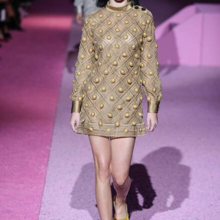 Portare una parrucca per cambiare acconciatura, il parere dell’esperto