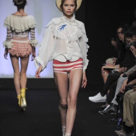 Come rendere moderna un’acconciatura classica?