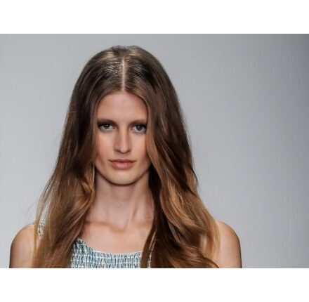 L’acconciatura della settimana: l’effetto wavy lisciato