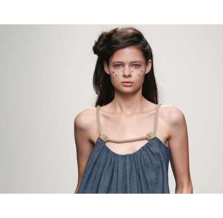 L’half-bun: il must fra le acconciature della stagione