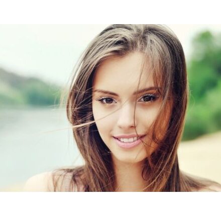 Schiarire i capelli in estate, il parere dell’esperto