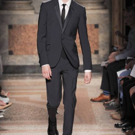 Il wet look per l'uomo, visto sulle passerelle