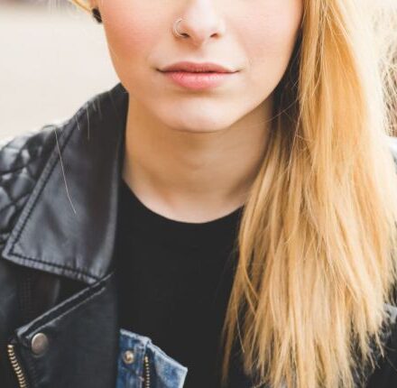 Capelli biondi: come diventare castane (senza rimpianti)