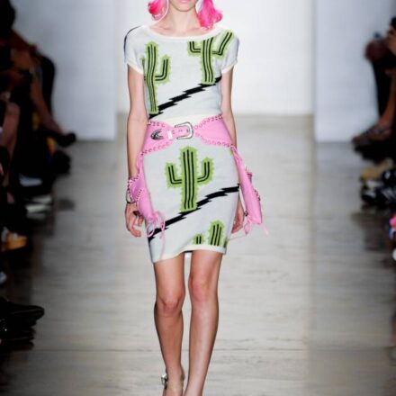 La follia dei capelli rosa