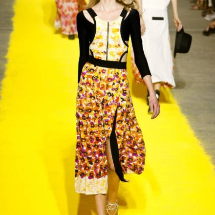 La barretta di lato per un look da brava ragazza