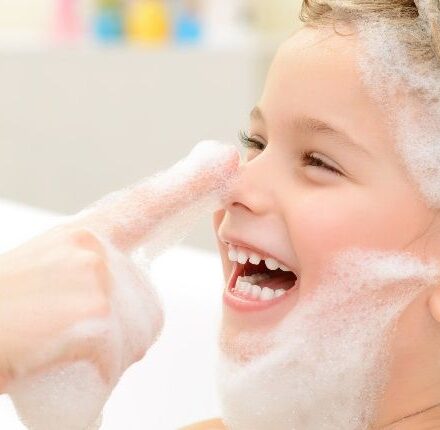 Bambini: scopri come trattare al meglio i loro capelli