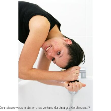 L'aceto: perchè fa bene ai capelli