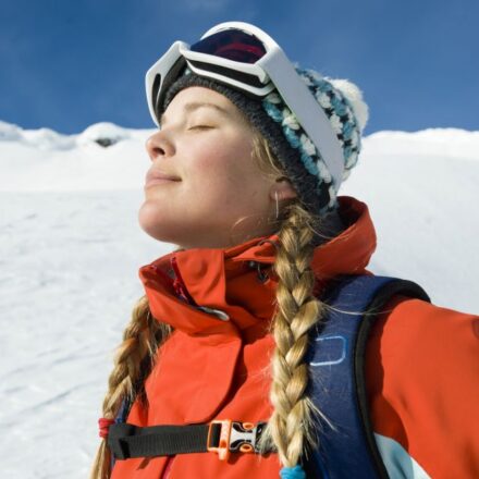 Rimanere ben pettinata sulle piste da sci
