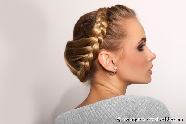 6737-lo-chignon-intrecciato-article_media_block-1.jpeg