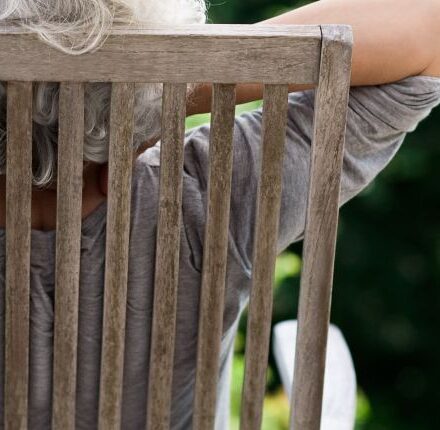 Capelli bianchi: come tornare al colore naturale