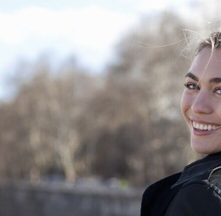 Lo chignon sui capelli corti? Si può