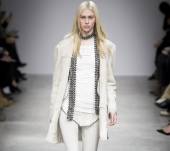 È obbligatorio tingersi le sopracciglia quando si tingono i capelli?