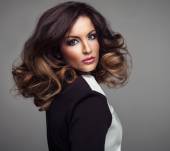 Cambiare colore di capelli: come scegliere quello giusto?