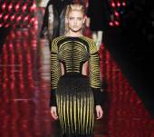 Come realizzare un ciuffo rock