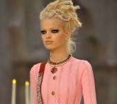 La trasformazione più folle di Elise: i dreadlocks