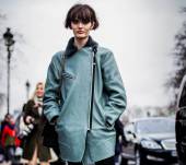 La riga bassa per un’acconciatura chic, step by step