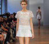 Lo chignon «Belle Epoque», step by step