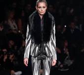 Il mio make-up invernale con i capelli raccolti