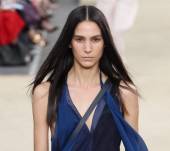 L’ultra liscio: l'effetto di riferimento per i capelli lunghi