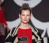 Puntare sullo chignon da ballerina