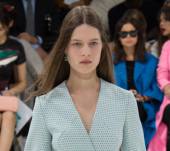 La pettinatura ‘al naturale’: un must have