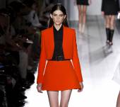 3 prodotti di styling per una chioma brillante nei giorni di festa