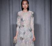 Come realizzare tante trecce appiattite?