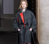 La treccia nascosta della sfilata Preen: dalle passerelle alla vita reale?