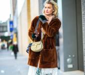 Streetstyle: il carré wavy pettinato all’indietro