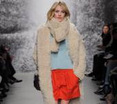 Quale beauty look adottare con un cappotto «effetto pelliccia»?