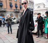 Uno stile neo-gotico grazie alla veletta a rete