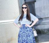 Streetstyle: capelli lunghi lasciati cadere lungo il busto