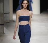 Il cerchietto per un'acconciatura anni '60