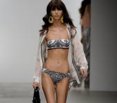 Come truccarti se ha la frangia