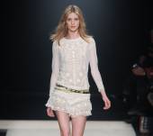 3 acconciature speed per donne che vanno di fretta