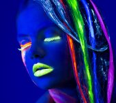 Colorazione: il Glow Hair. E i capelli sono flou