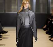 Il ciuffo davanti agli occhi